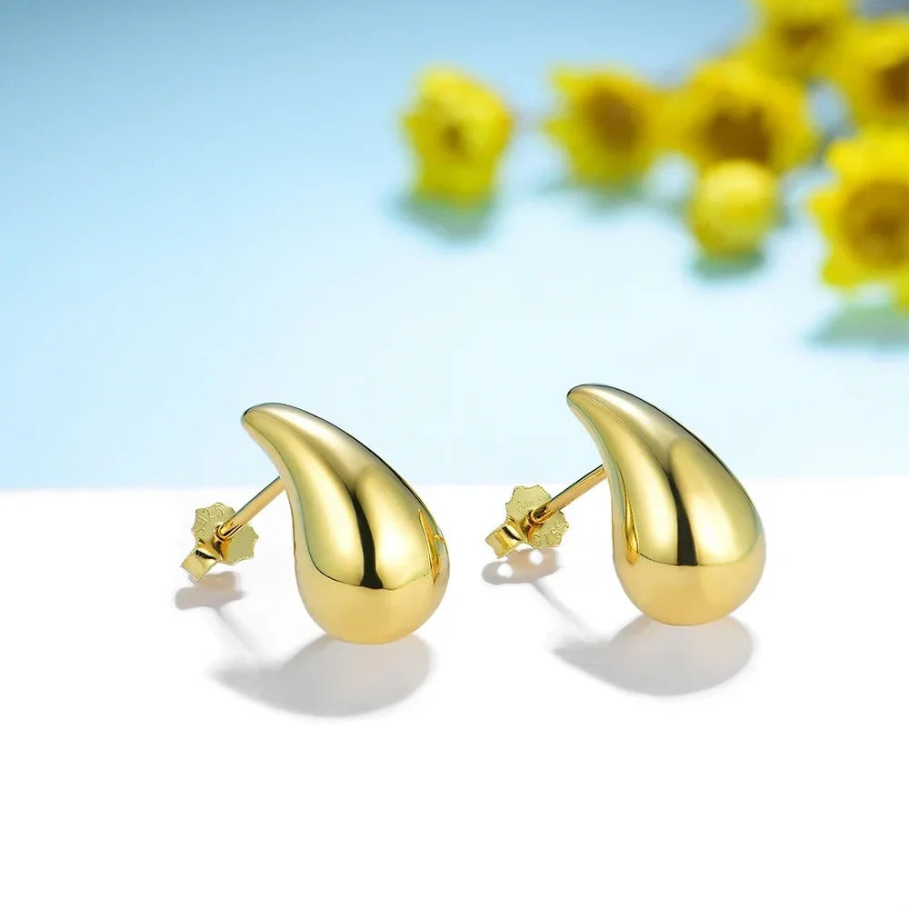 925 Sterling Silver Water Drop Stud Earrings – Classic White & Gold Finish